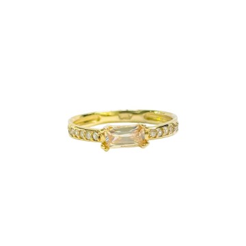 ANILLO EN ORO 18K